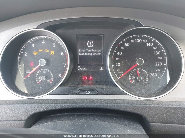12682134 :رقم المزاد ، 3VW817AU0HM031880 vin ، 2017 Volkswagen Golf Trendline مزاد بيع