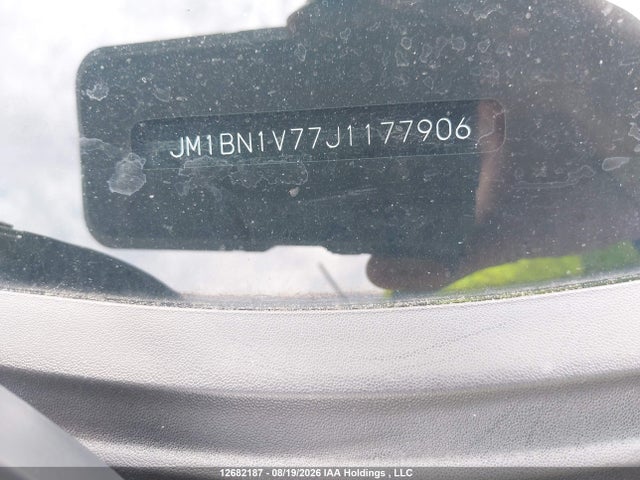 JM1BN1V77J1177906 Mazda Mazda3 50th Anniversary Edition/gs/se