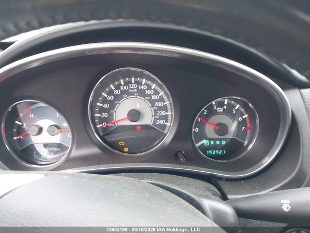2013 Chrysler 200 Touring მანქანა იყიდება აუქციონზე, vin: 1C3CCBBB2DN758448, აუქციონის ნომერი: 12682196