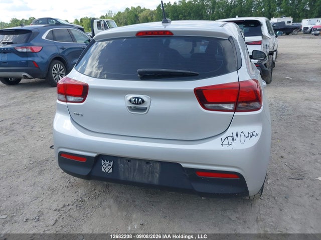 2021 Kia Rio S მანქანა იყიდება აუქციონზე, vin: 3KPA25AD5ME371066, აუქციონის ნომერი: 12682208