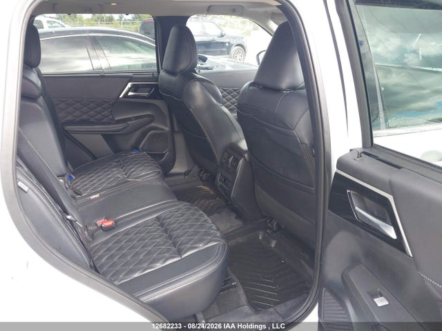 Mitsubishi OUTLANDER PHEV 2025 JA4T5WA93SZ603306 Image 8