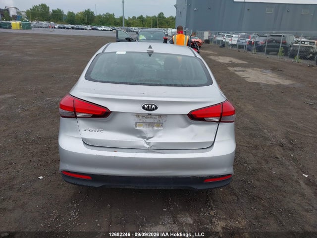3KPFL4A75HE033373 KIA Forte Lx/s
