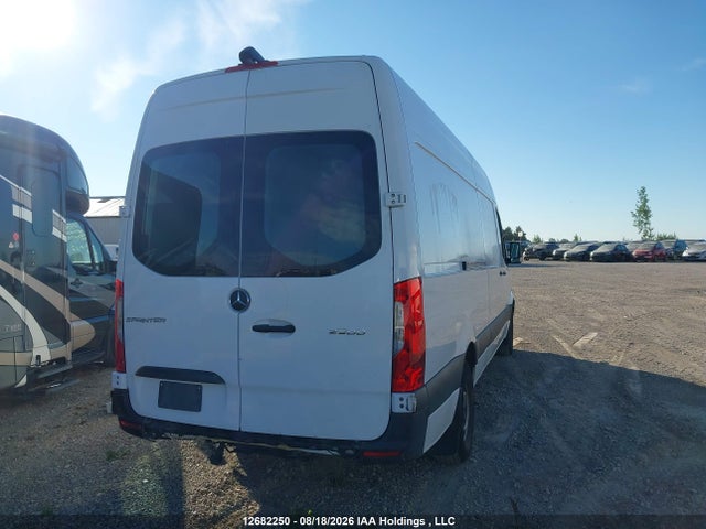 Aukcja sprzedaży 2022 Mercedes-benz Sprinter 2500, vin: W1W4DCHY4NP477552, numer aukcji: 12682250