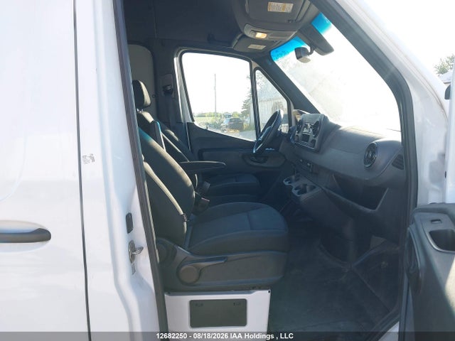 Aukcja sprzedaży 2022 Mercedes-benz Sprinter 2500, vin: W1W4DCHY4NP477552, numer aukcji: 12682250