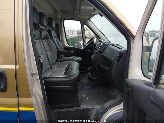 12682256 :رقم المزاد ، 3C6URVJG0FE506760 vin ، 2015 Ram Promaster 3500 3500 High مزاد بيع