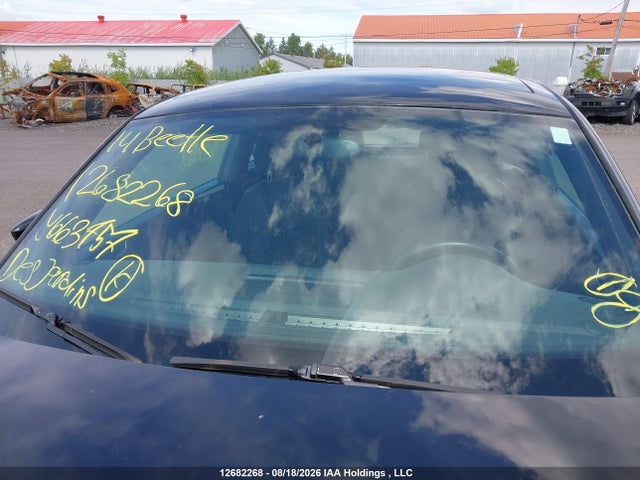 12682268 :رقم المزاد ، 3VWH07AT8EM663757 vin ، 2014 Volkswagen Beetle Turbo مزاد بيع
