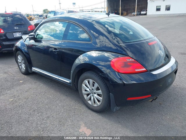 12682268 :رقم المزاد ، 3VWH07AT8EM663757 vin ، 2014 Volkswagen Beetle Turbo مزاد بيع