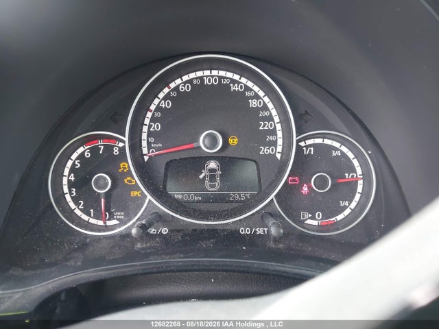 12682268 :رقم المزاد ، 3VWH07AT8EM663757 vin ، 2014 Volkswagen Beetle Turbo مزاد بيع
