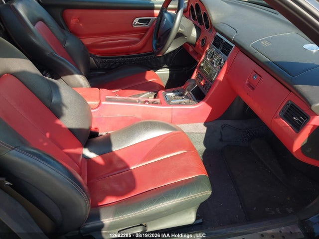 Продажа на аукционе авто 2001 Mercedes-benz Slk 230, vin: WDBKK49FX1F173491, номер лота: 12682285