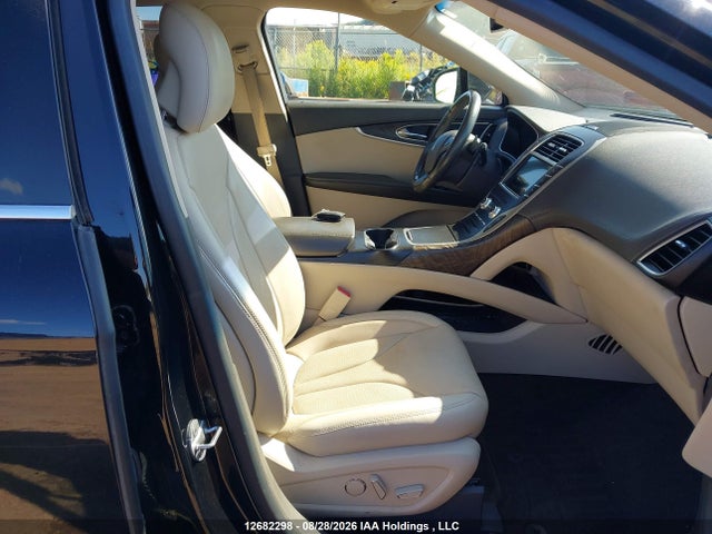 2LMPJ8LR7JBL37625 Lincoln Mkx Reserve