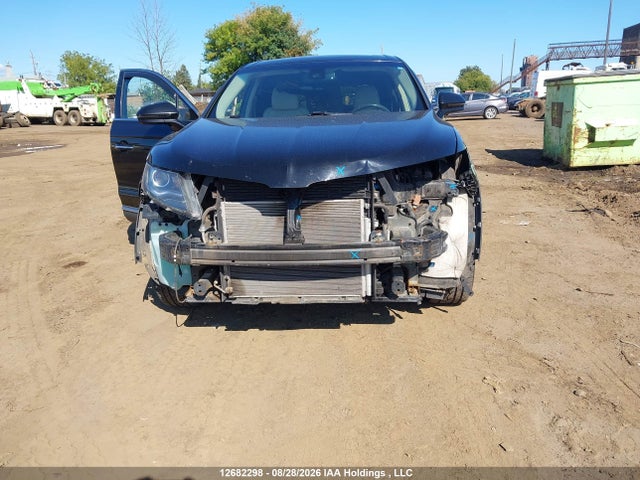 2LMPJ8LR7JBL37625 Lincoln Mkx Reserve