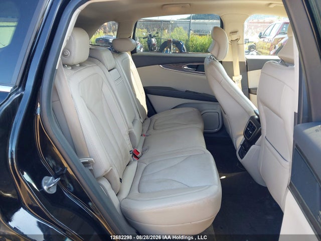 2LMPJ8LR7JBL37625 Lincoln Mkx Reserve