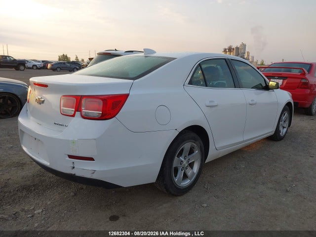 1G11C5SL4FU124105 Chevrolet MALIBU 1LT
