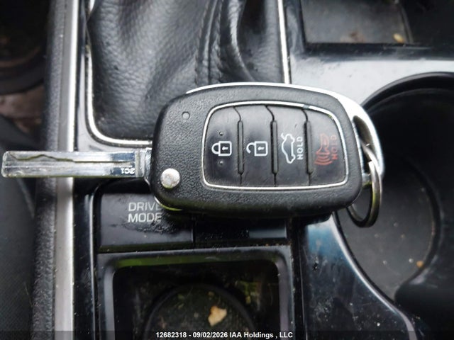 Auction sale of the 2019 Hyundai Sonata Essential, vin: 5NPE24AF0KH769372, lot number: 12682318