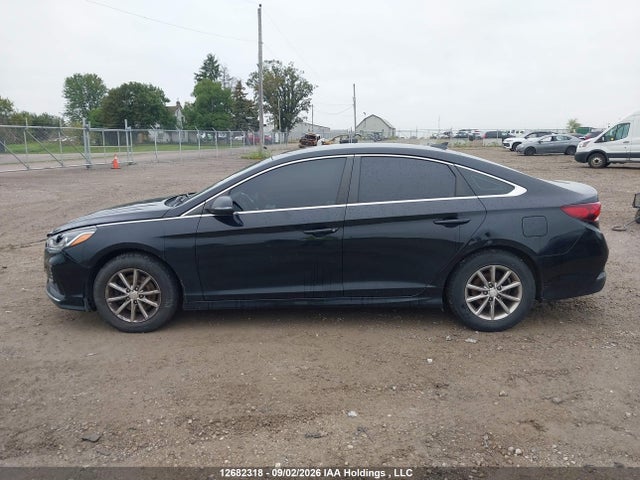 Auction sale of the 2019 Hyundai Sonata Essential, vin: 5NPE24AF0KH769372, lot number: 12682318