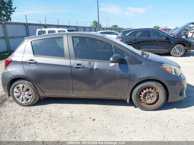 VNKKTUD30FA051164 Toyota YARIS LE