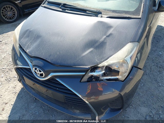 VNKKTUD30FA051164 Toyota YARIS LE