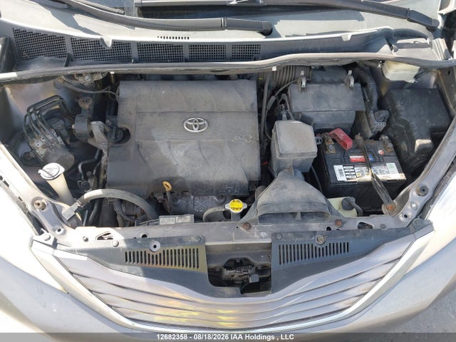 5TDKK3DCXGS716209 Toyota Sienna Le 8 Passenger