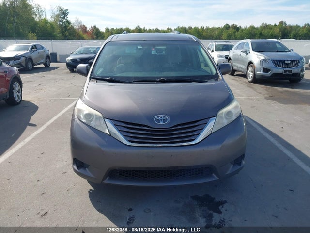 5TDKK3DCXGS716209 Toyota Sienna Le 8 Passenger