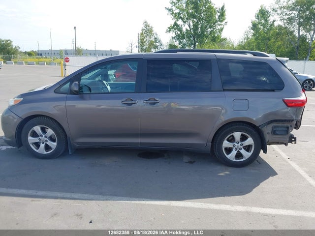 5TDKK3DCXGS716209 Toyota Sienna Le 8 Passenger