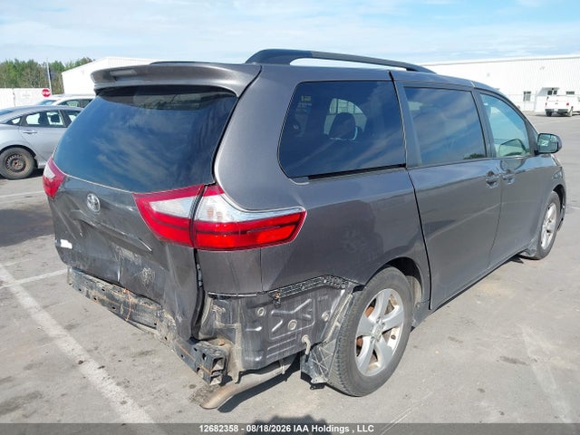 5TDKK3DCXGS716209 Toyota Sienna Le 8 Passenger