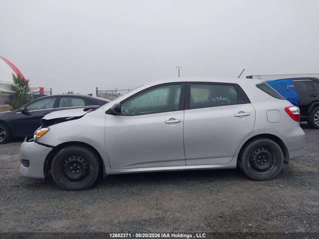 12682371 :رقم المزاد ، 2T1KU4EE8BC639437 vin ، 2011 Toyota Corolla Matrix مزاد بيع