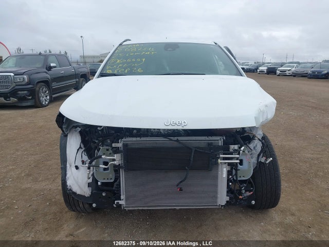 Jeep Compass Latitude 2025 3C4NJDBN8ST606669 Image 12