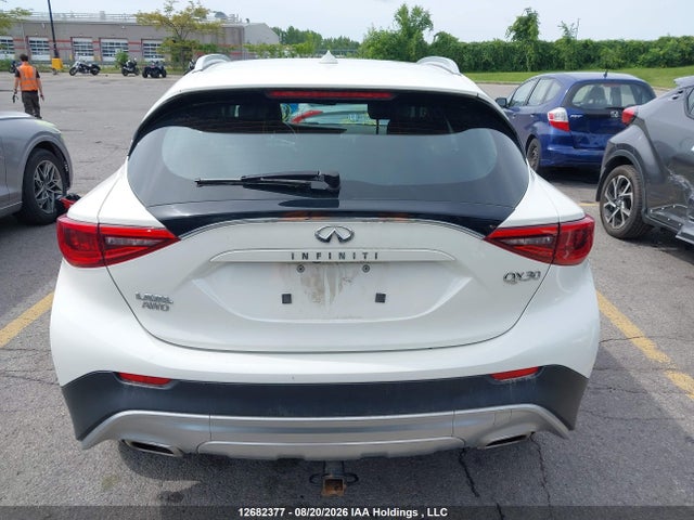 Infiniti QX30 2018 SJKCH5CR3JA044113 Image 16