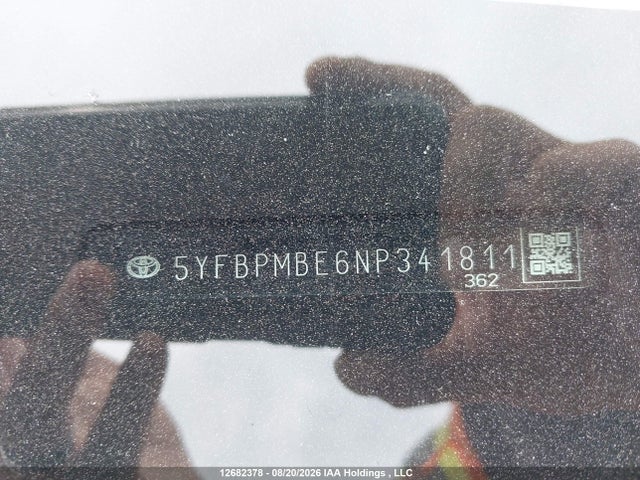 12682378 :رقم المزاد ، 5YFBPMBE6NP341811 vin ، 2022 Toyota Corolla Le/xle مزاد بيع