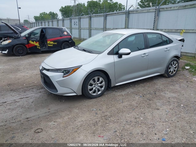 12682378 :رقم المزاد ، 5YFBPMBE6NP341811 vin ، 2022 Toyota Corolla Le/xle مزاد بيع