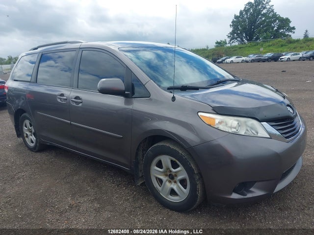 Toyota Sienna Le 7 Passenger 2014 5TDJK3DC9ES088961 Image 13