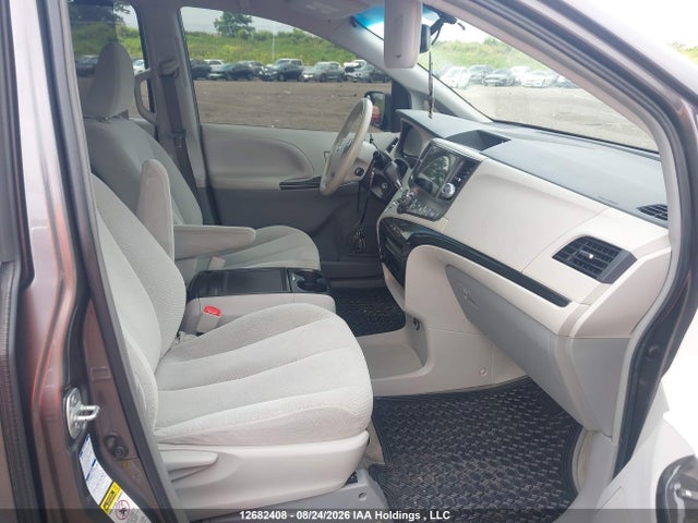 Toyota Sienna Le 7 Passenger 2014 5TDJK3DC9ES088961 Image 5