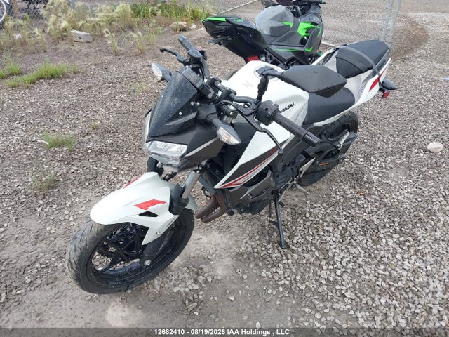 Kawasaki Z400 2022 JKAERKD12NDAG7153 Image 2