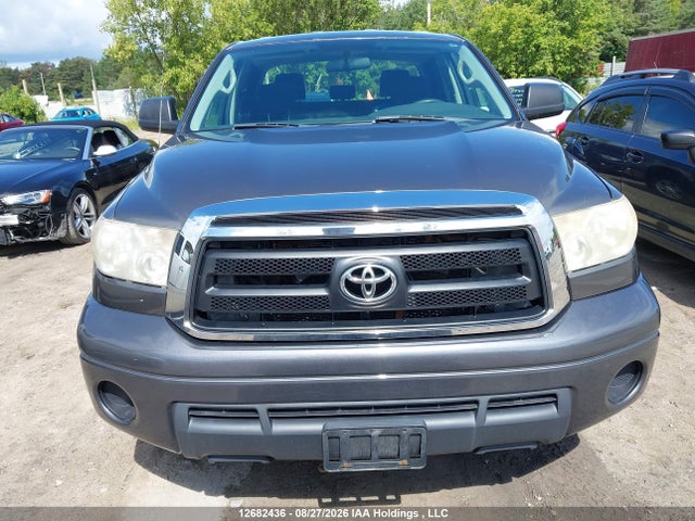 12682436 :رقم المزاد ، 5TFUM5F12CX030356 vin ، 2012 Toyota Tundra Double Cab Sr5 مزاد بيع