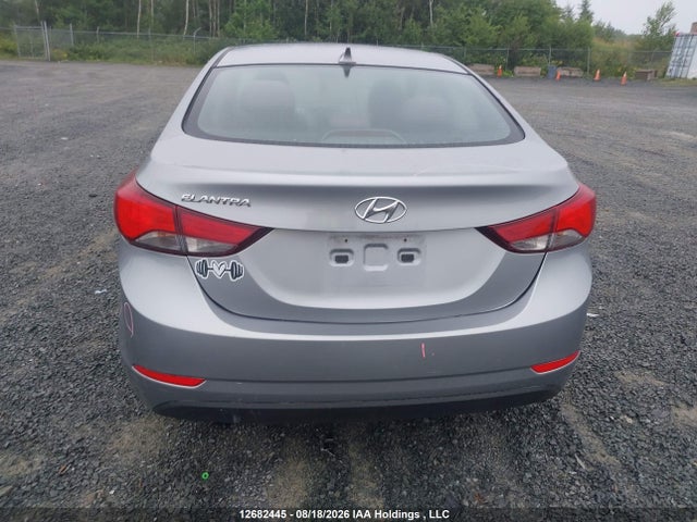 Hyundai ELANTRA GL 2015 5NPDH4AE4FH578495 Image 17