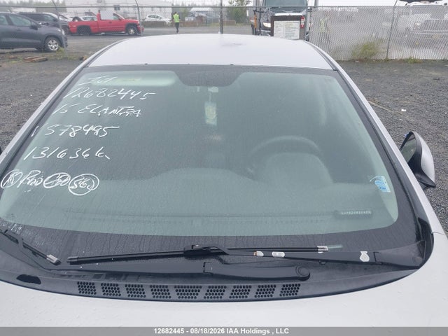 Hyundai ELANTRA GL 2015 5NPDH4AE4FH578495 Image 18