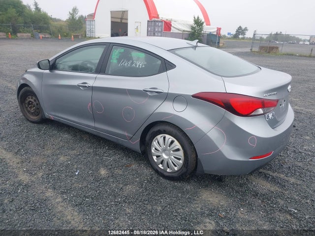 Hyundai ELANTRA GL 2015 5NPDH4AE4FH578495 Image 3