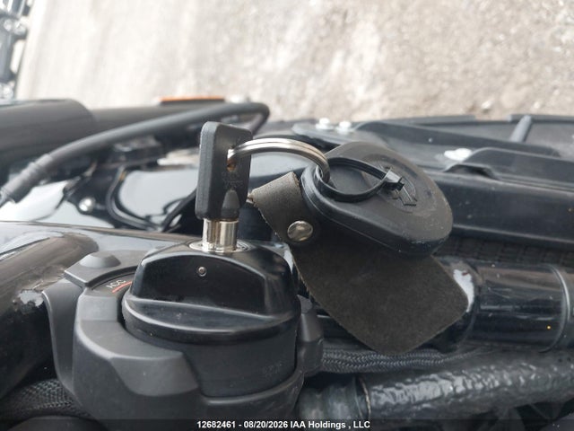 2009 Harley-davidson Vrscdx მანქანა იყიდება აუქციონზე, vin: 5HD1HHH169K809018, აუქციონის ნომერი: 12682461