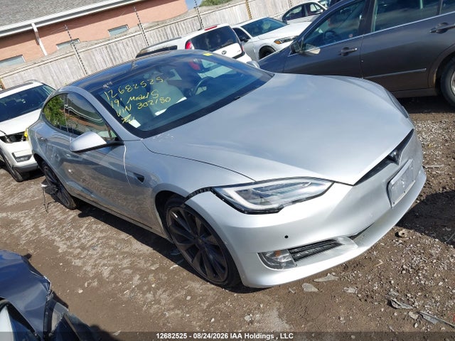 2019 Tesla Model S 100d/75d/long Range/p100d/standard Range მანქანა იყიდება აუქციონზე, vin: 5YJSA1E21KF302150, აუქციონის ნომერი: 12682525