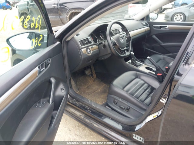 Продаж на аукціоні авто 2016 Volkswagen Passat 1.8 Tsi Highline, vin: 1VWCS7A37GC003668, номер лоту: 12682527