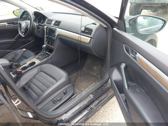 Продаж на аукціоні авто 2016 Volkswagen Passat 1.8 Tsi Highline, vin: 1VWCS7A37GC003668, номер лоту: 12682527