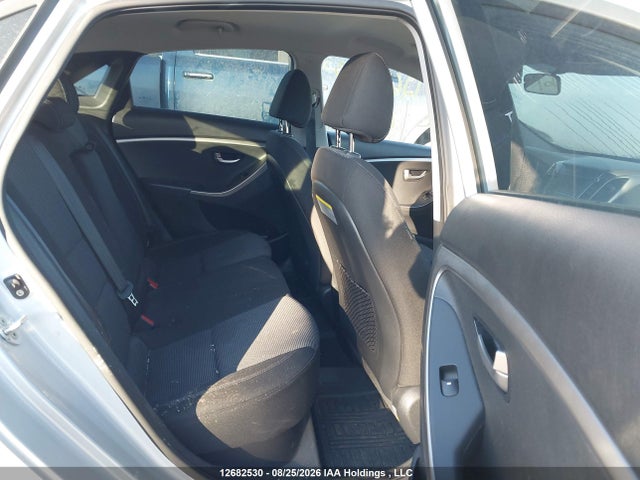 Продаж на аукціоні авто 2016 Hyundai Elantra Gt Gl, vin: KMHD25LH7GU331103, номер лоту: 12682530