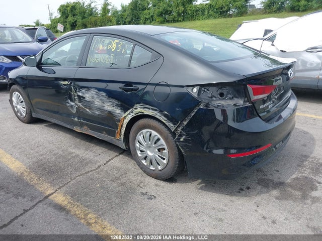 Hyundai ELANTRA SE 2018 5NPD74LF7JH221068 Image 3