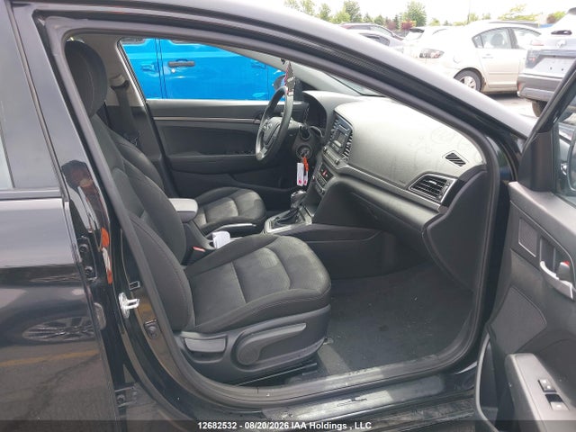 Hyundai ELANTRA SE 2018 5NPD74LF7JH221068 Image 5