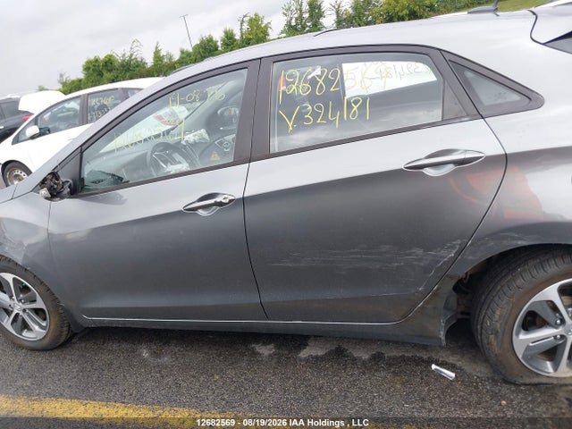 Продажа на аукционе авто 2016 Hyundai Elantra Gt, vin: KMHD35LH7GU324181, номер лота: 12682569