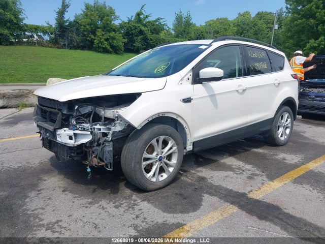 Ford ESCAPE SE 2018 1FMCU0GD4JUC91568 Image 2