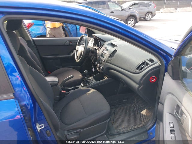 2010 Kia Forte 2.0l Ex მანქანა იყიდება აუქციონზე, vin: KNAFU4A22A5242053, აუქციონის ნომერი: 12672198