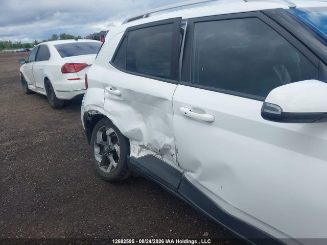 Продажа на аукционе авто 2021 Hyundai Venue Trend, vin: KMHRC8A35MU086972, номер лота: 12682595