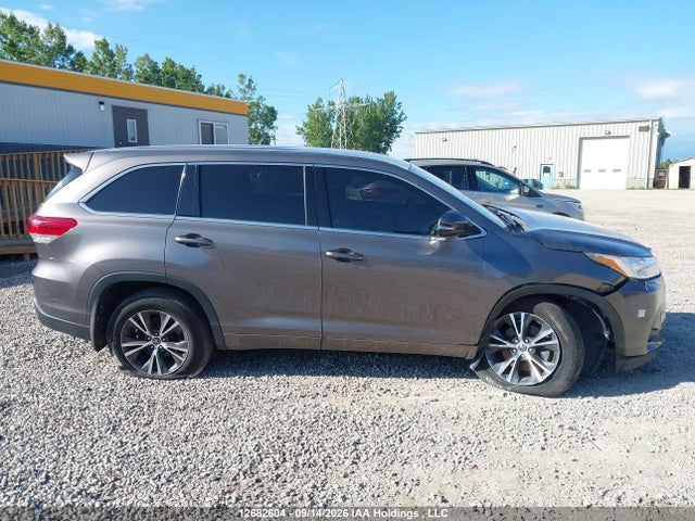 Продаж на аукціоні авто 2017 Toyota Highlander Le/le Plus, vin: 5TDZZRFH9HS211432, номер лоту: 12682604