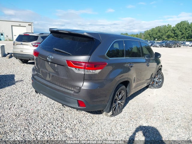 Продаж на аукціоні авто 2017 Toyota Highlander Le/le Plus, vin: 5TDZZRFH9HS211432, номер лоту: 12682604